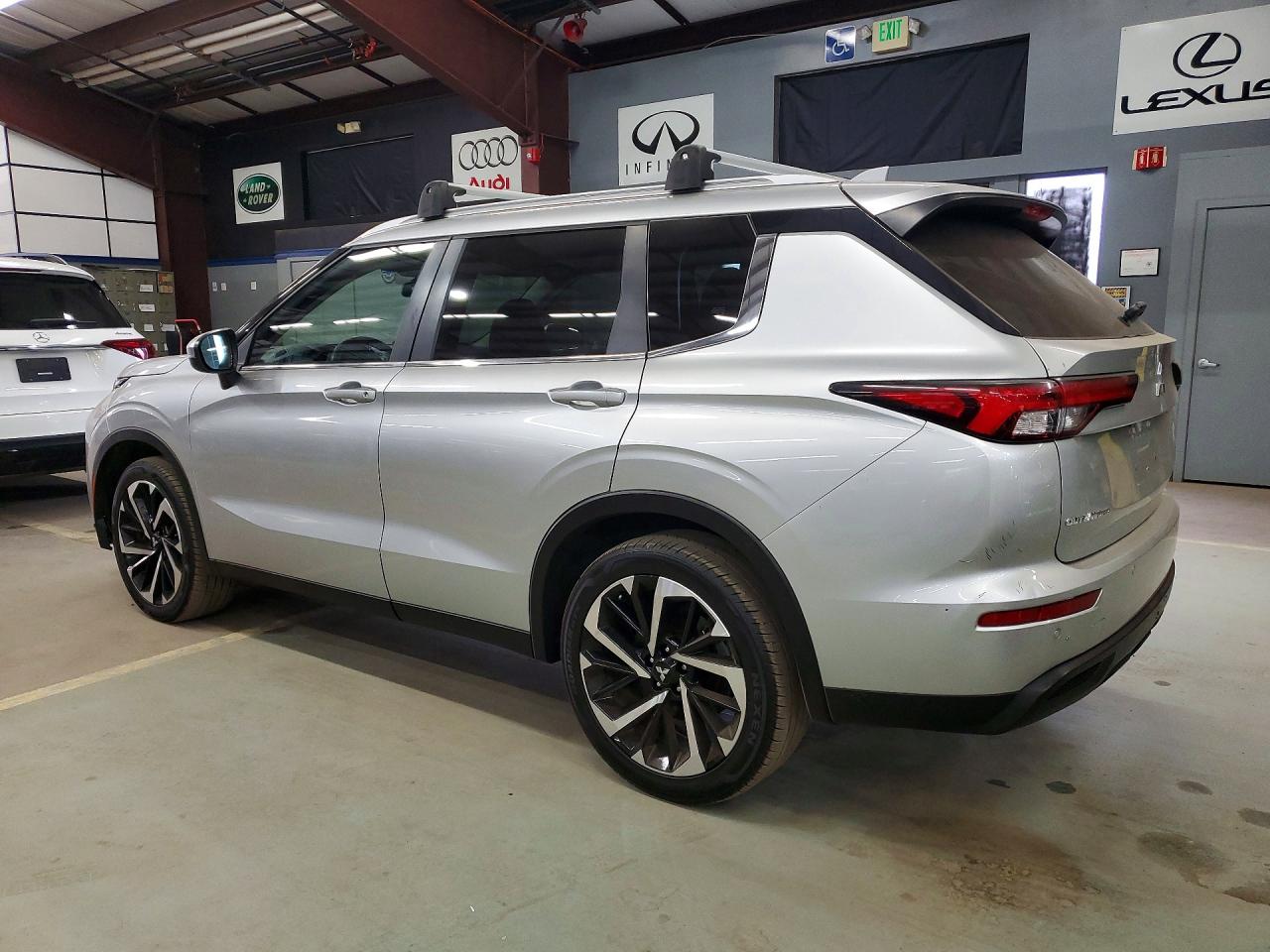 2022 MITSUBISHI OUTLANDER