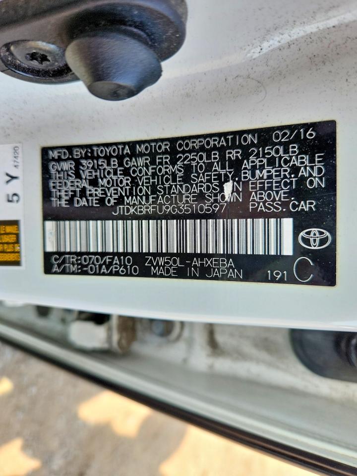2016 TOYOTA PRIUS