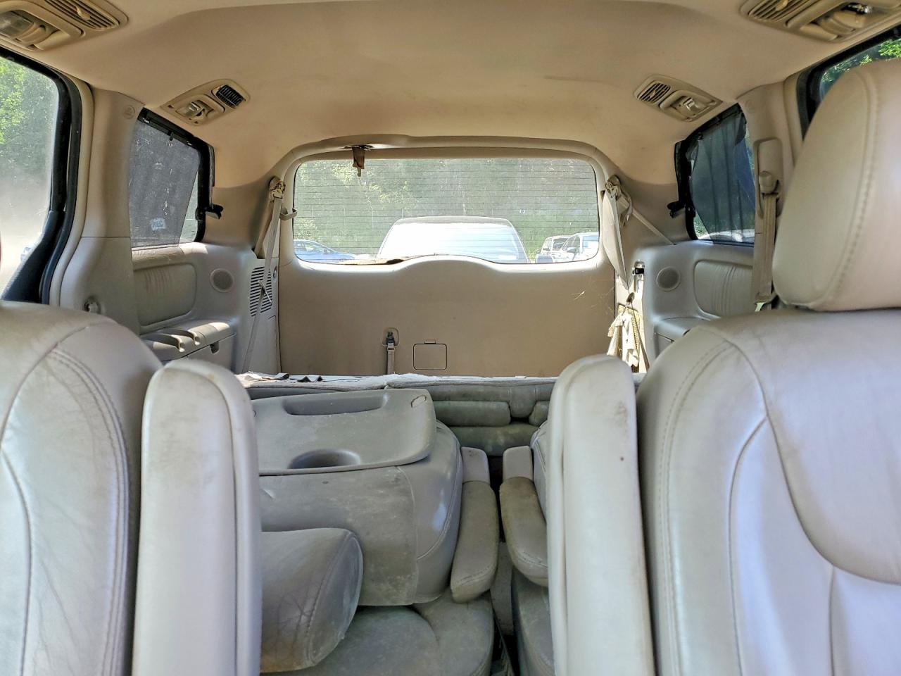2004 TOYOTA SIENNA