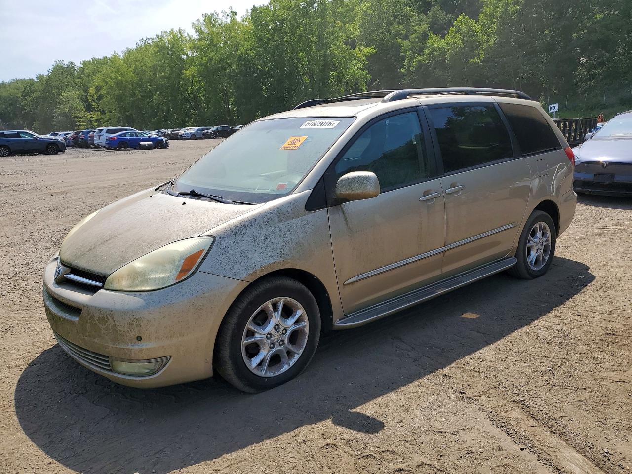2004 TOYOTA SIENNA