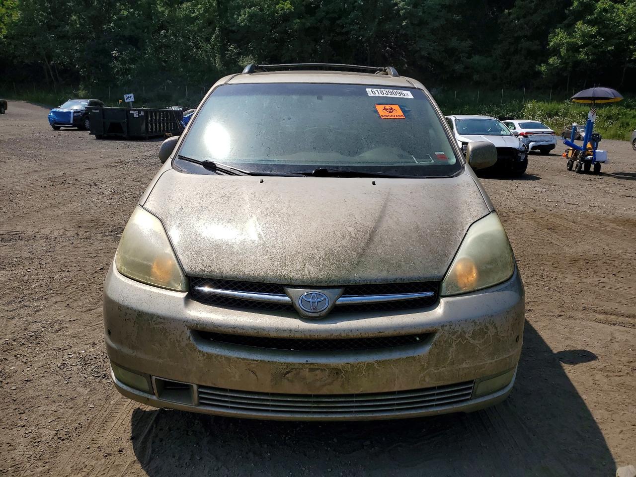2004 TOYOTA SIENNA