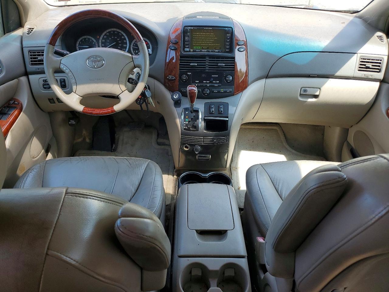 2004 TOYOTA SIENNA