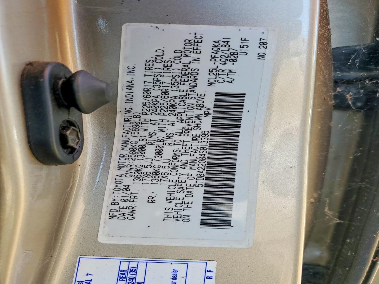 2004 TOYOTA SIENNA