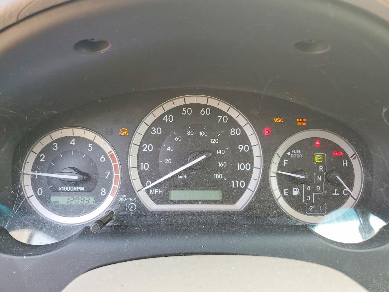 2004 TOYOTA SIENNA