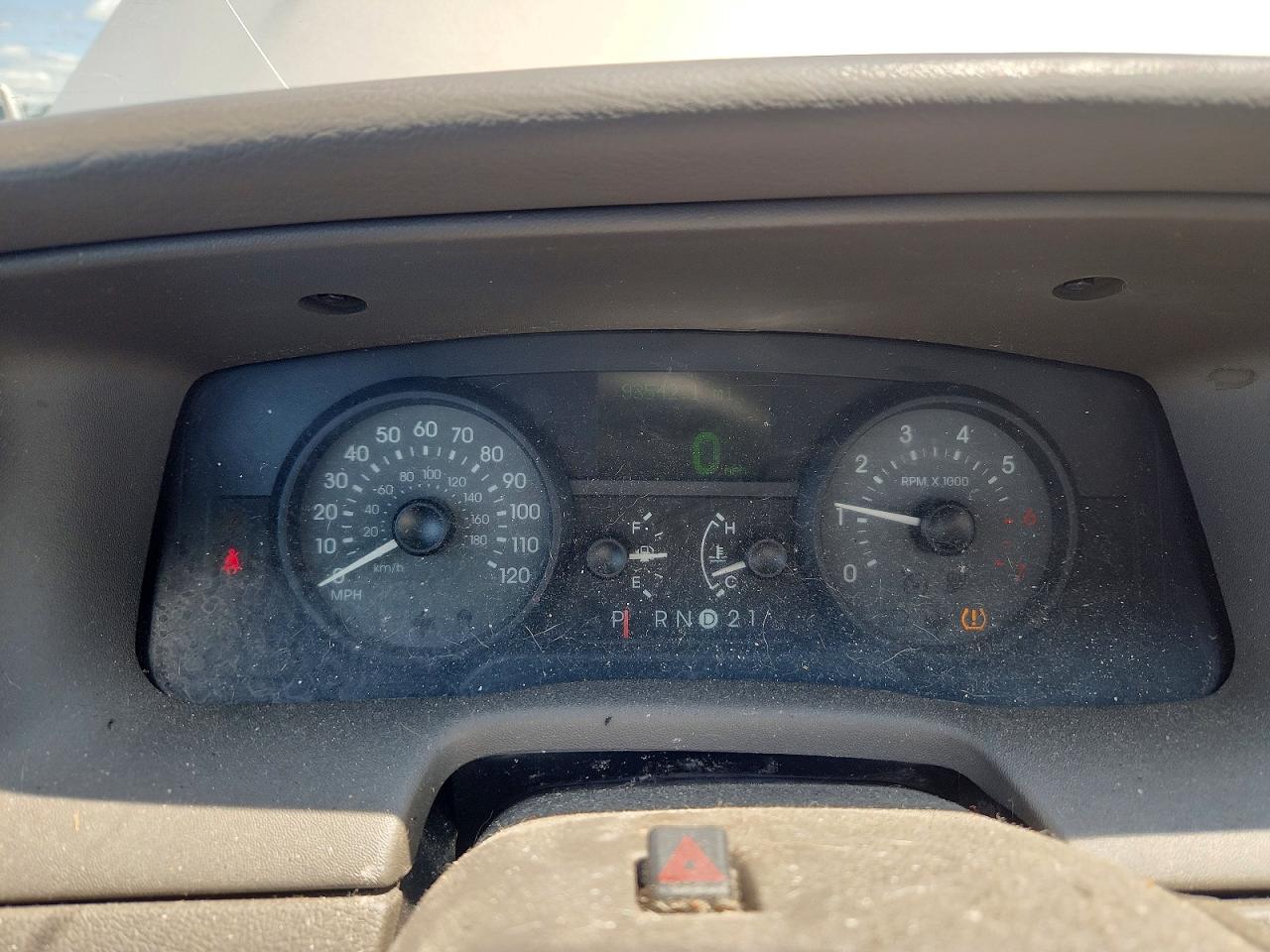 2010 MERCURY GRMARQUIS