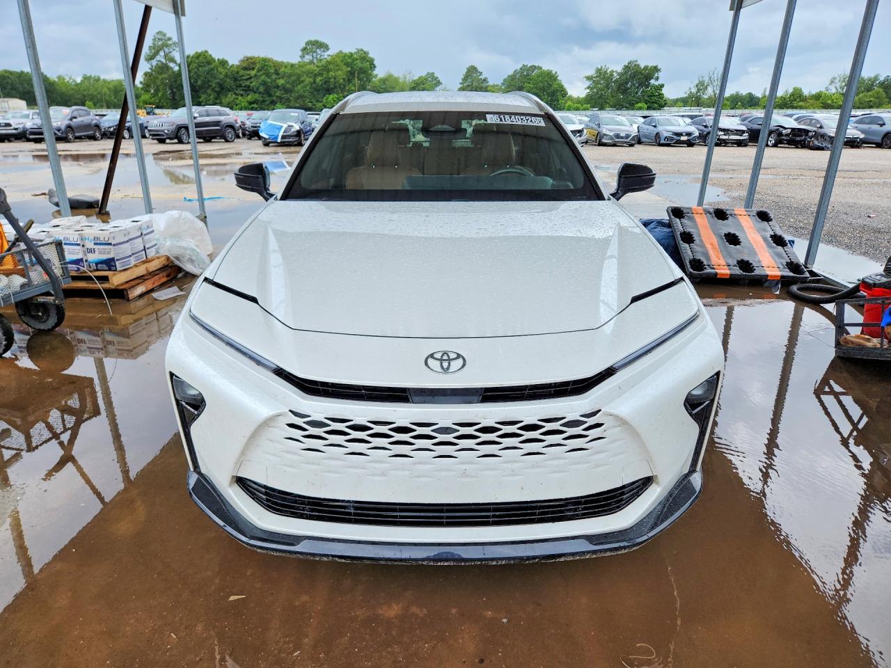 2025 TOYOTA CROWN SIGNIA