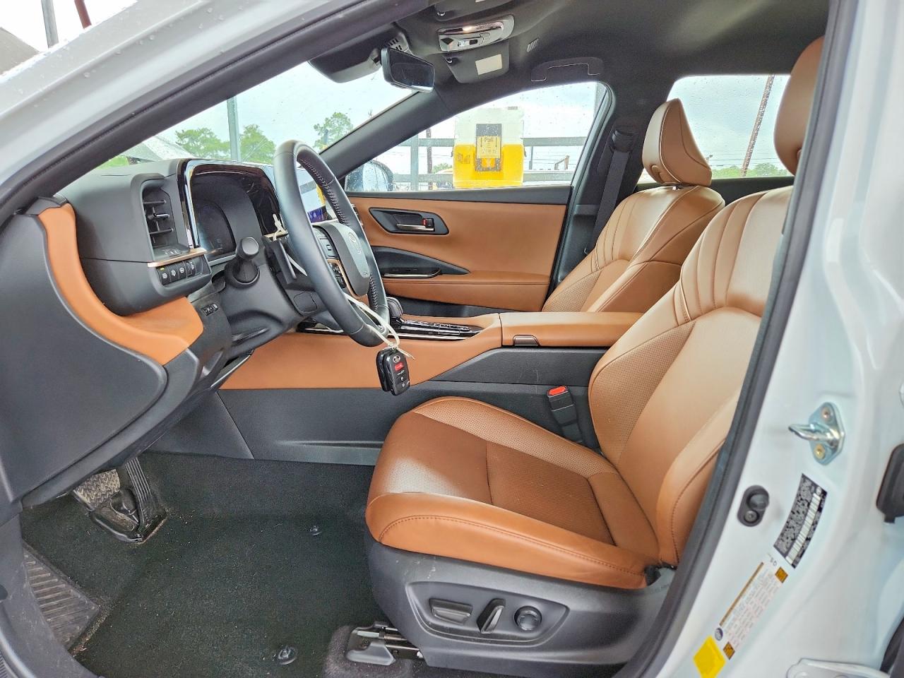 2025 TOYOTA CROWN SIGNIA