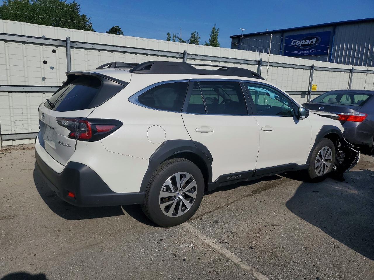 2025 SUBARU OUTBACK