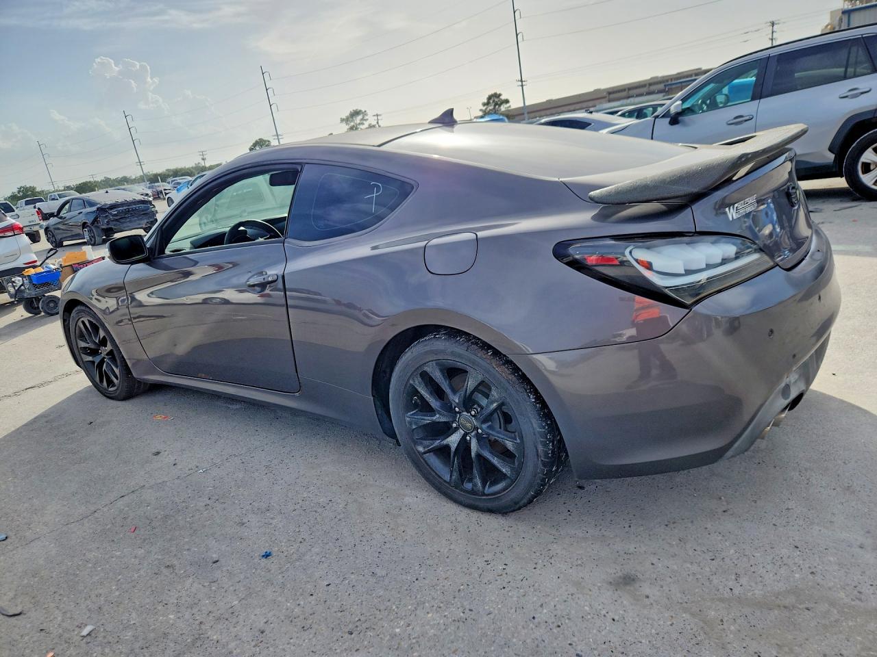 2013 HYUNDAI GENESIS