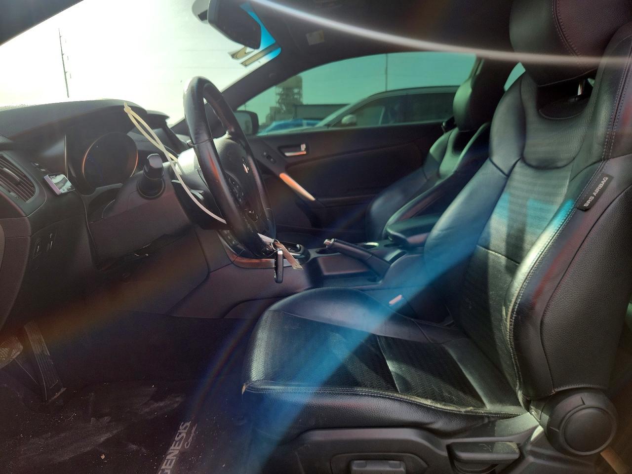 2013 HYUNDAI GENESIS