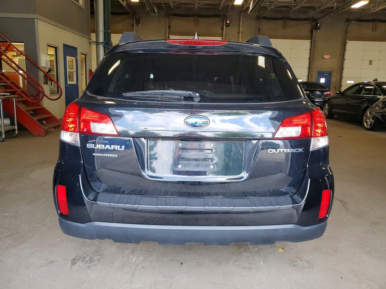 2014 SUBARU OUTBACK