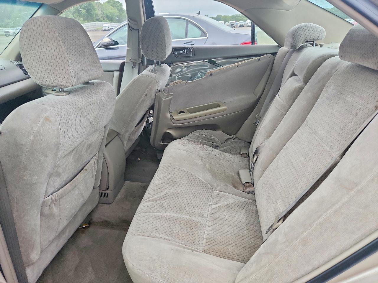 2004 TOYOTA CAMRY