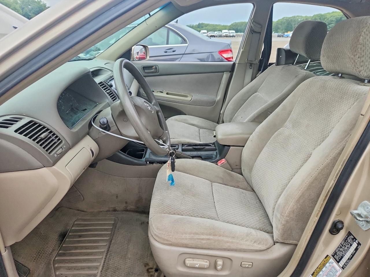 2004 TOYOTA CAMRY