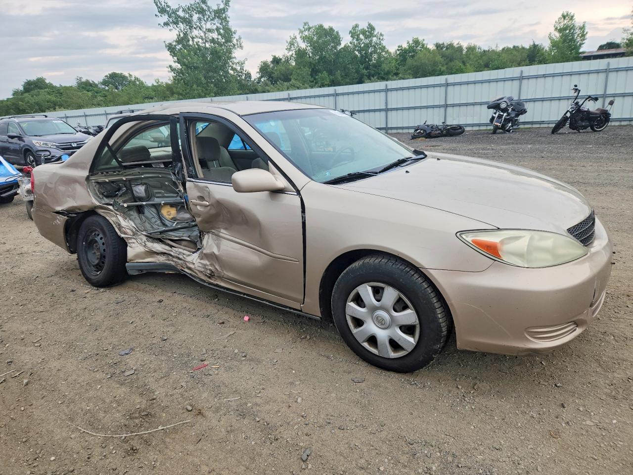 2004 TOYOTA CAMRY