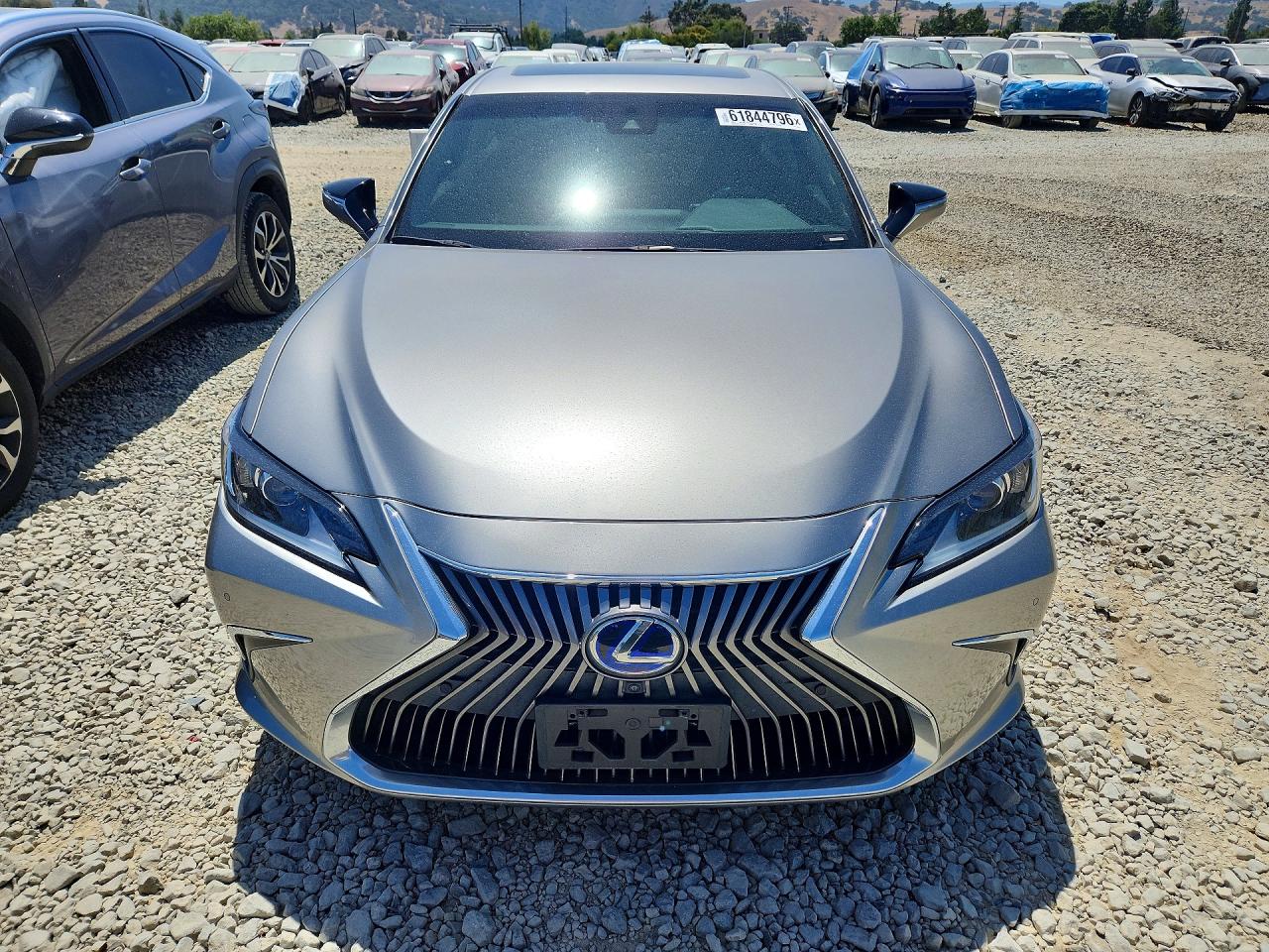 2020 LEXUS ES300