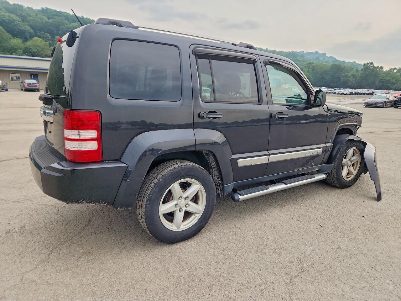 2012 JEEP LIBERTY
