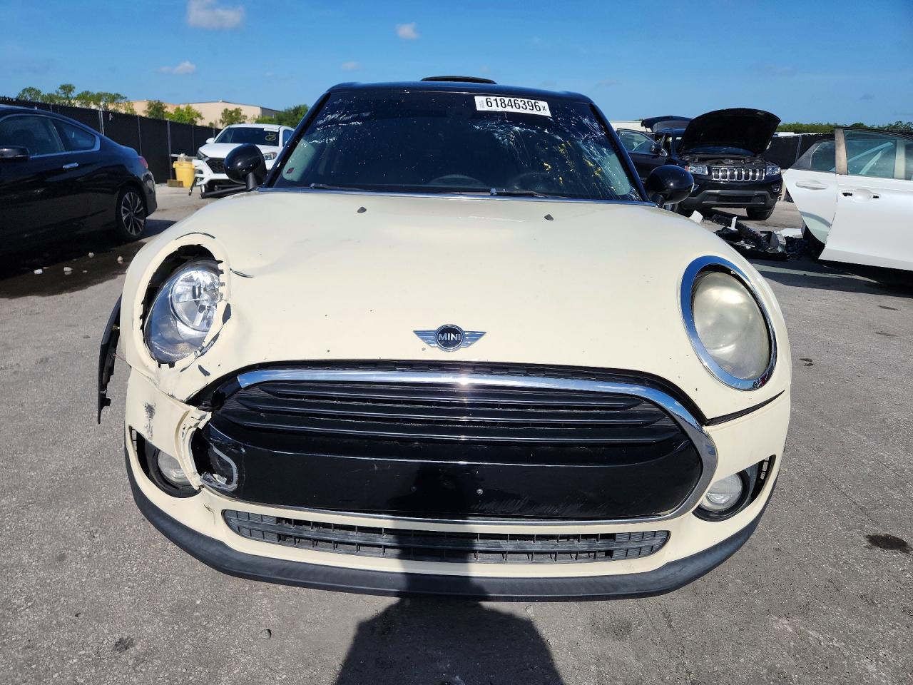 2017 MINI COOPER