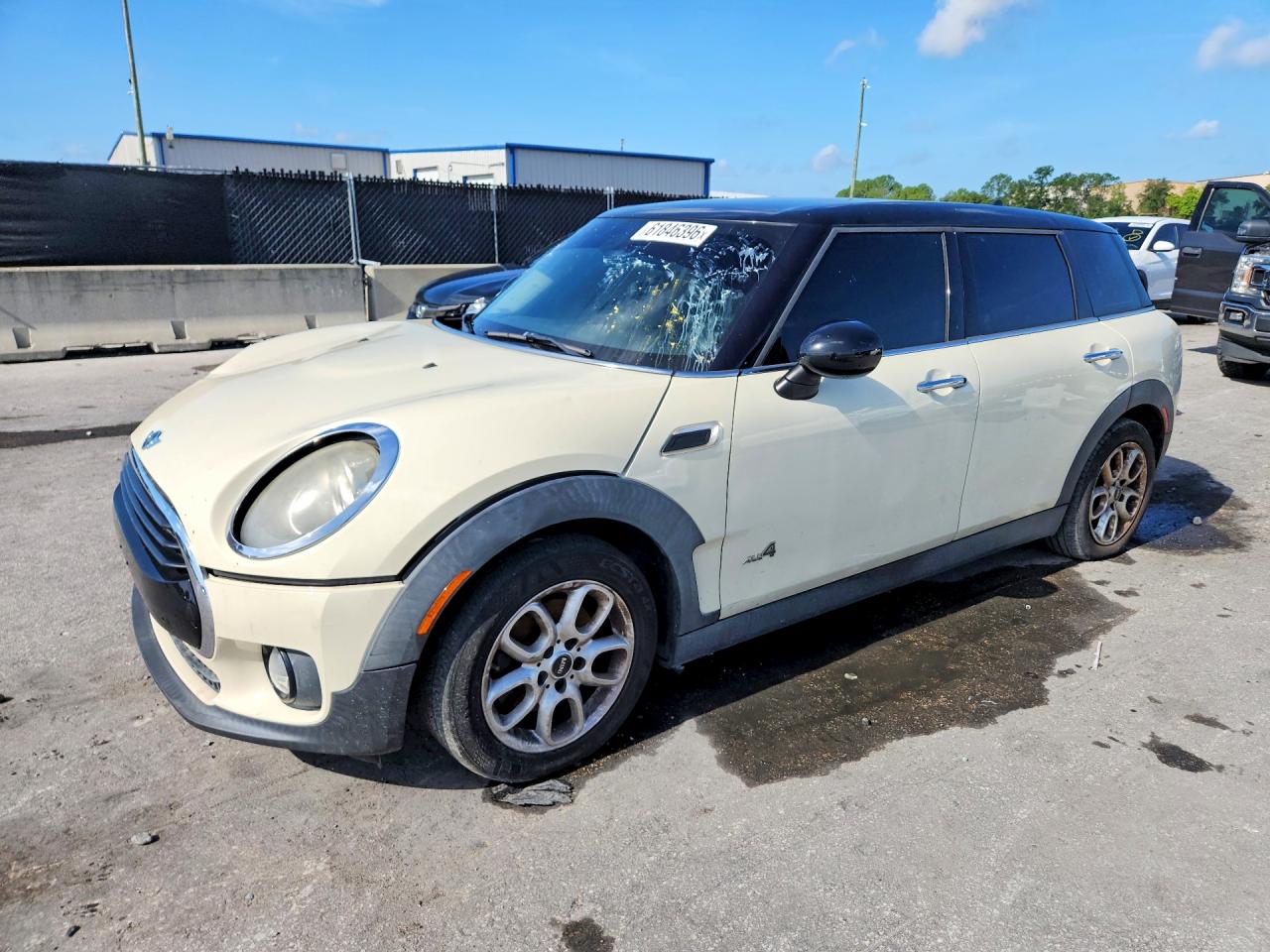 2017 MINI COOPER
