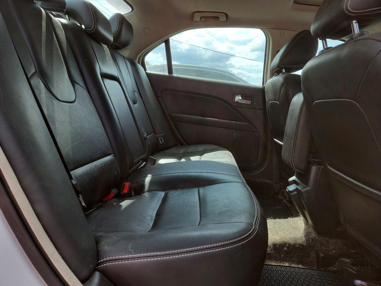 2011 FORD FUSION