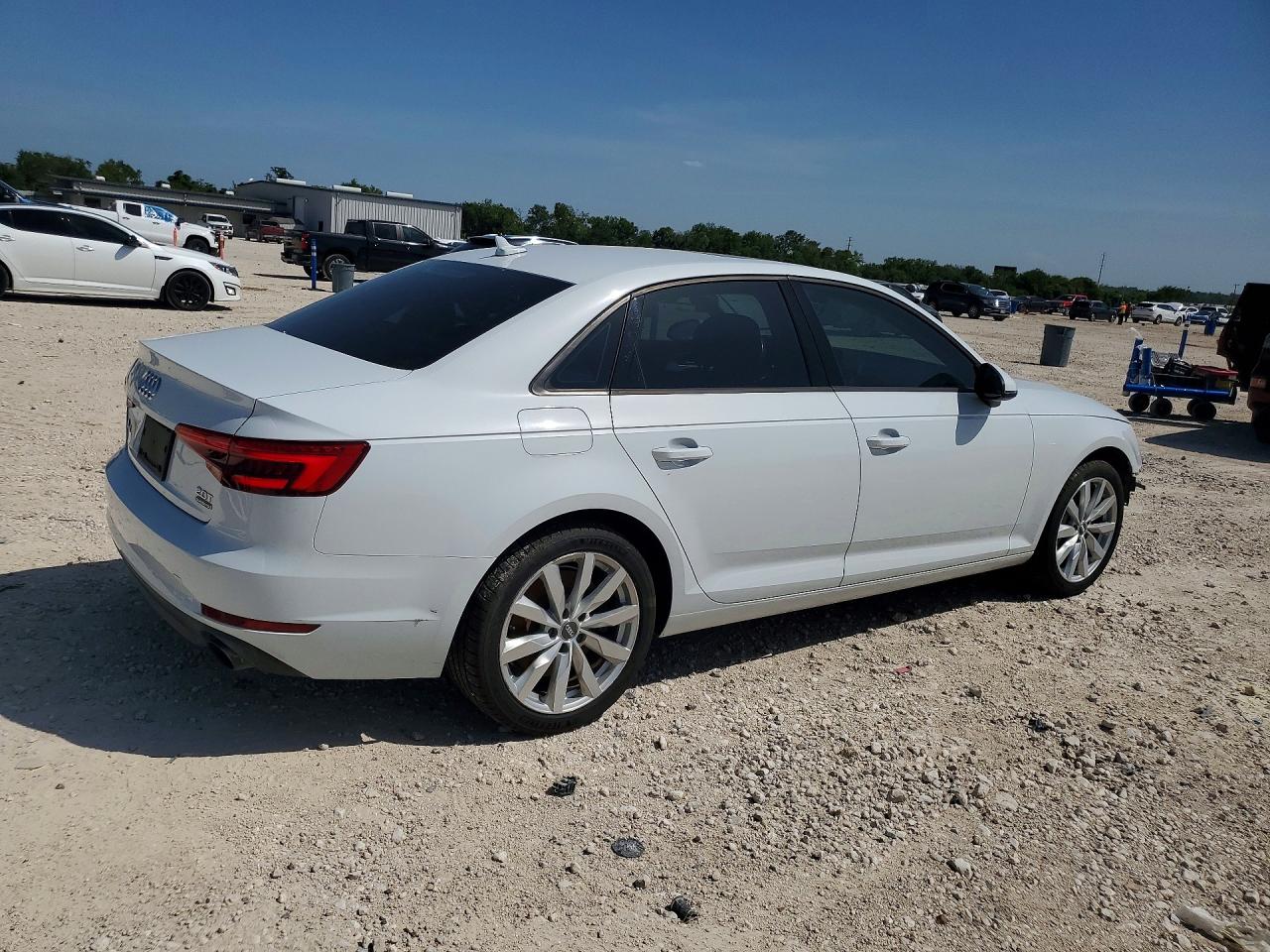 2017 AUDI A4