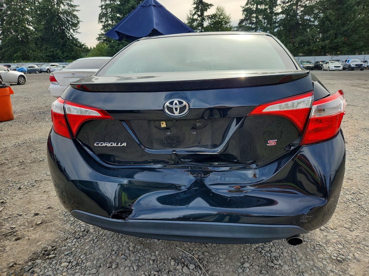 2015 TOYOTA COROLLA
