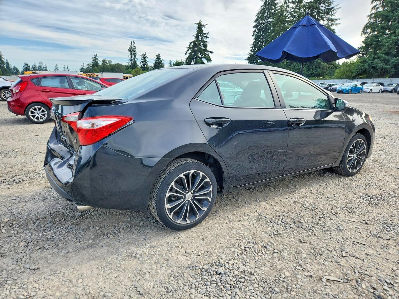 2015 TOYOTA COROLLA