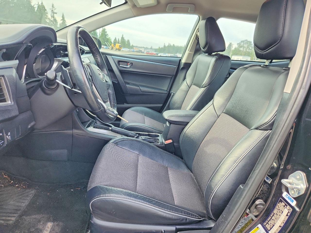 2015 TOYOTA COROLLA
