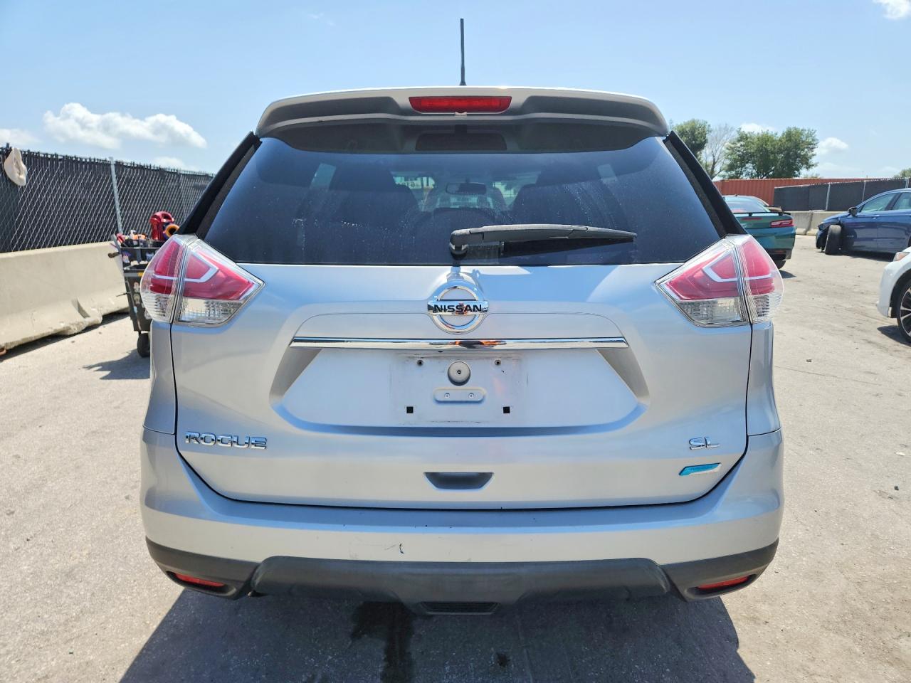 2014 NISSAN ROGUE