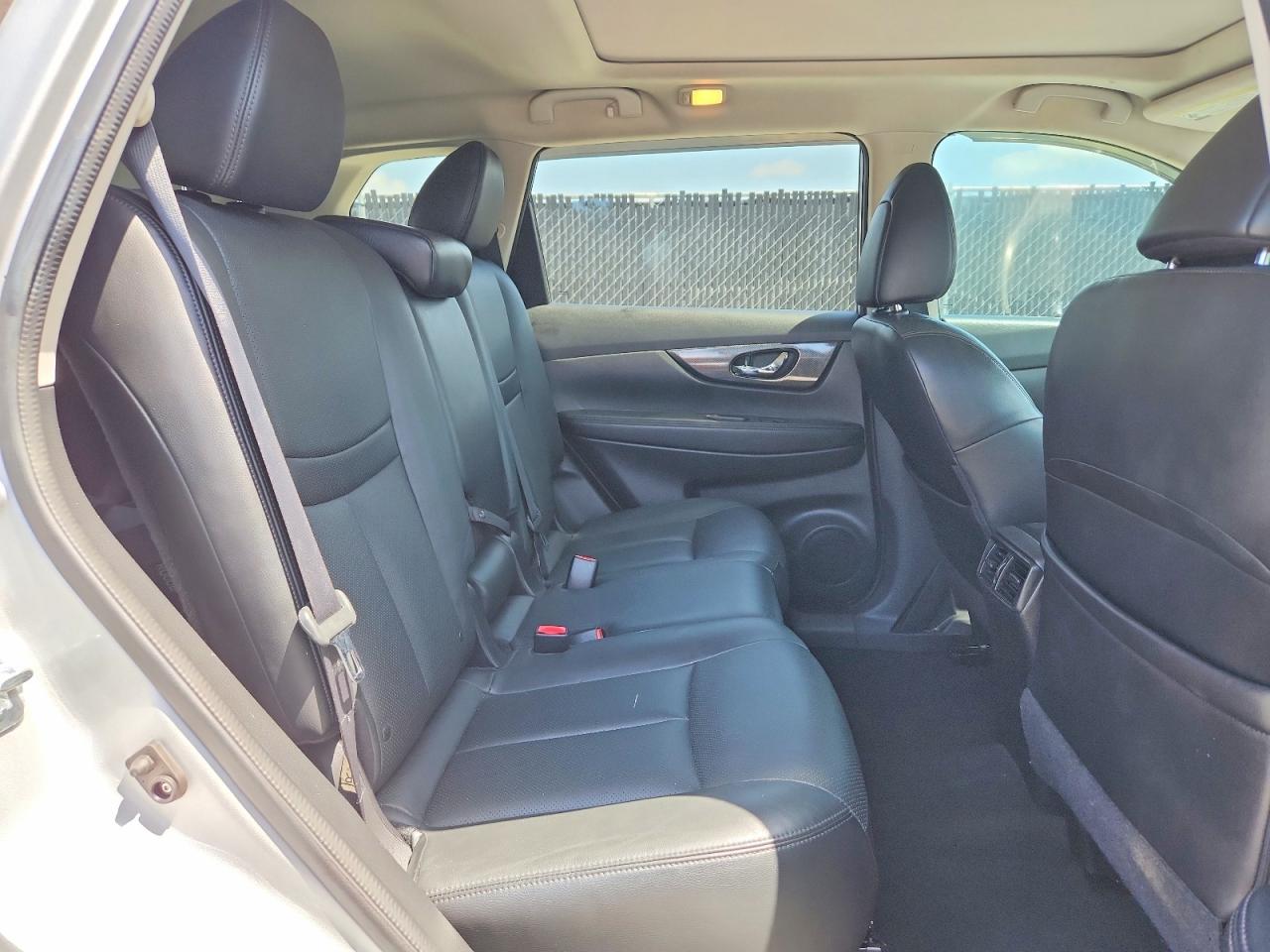 2014 NISSAN ROGUE