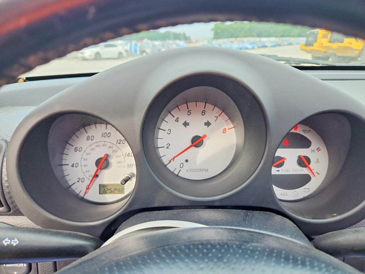 2002 TOYOTA MR2