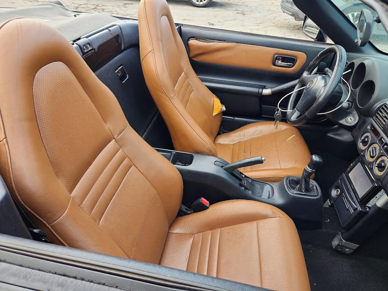 2002 TOYOTA MR2
