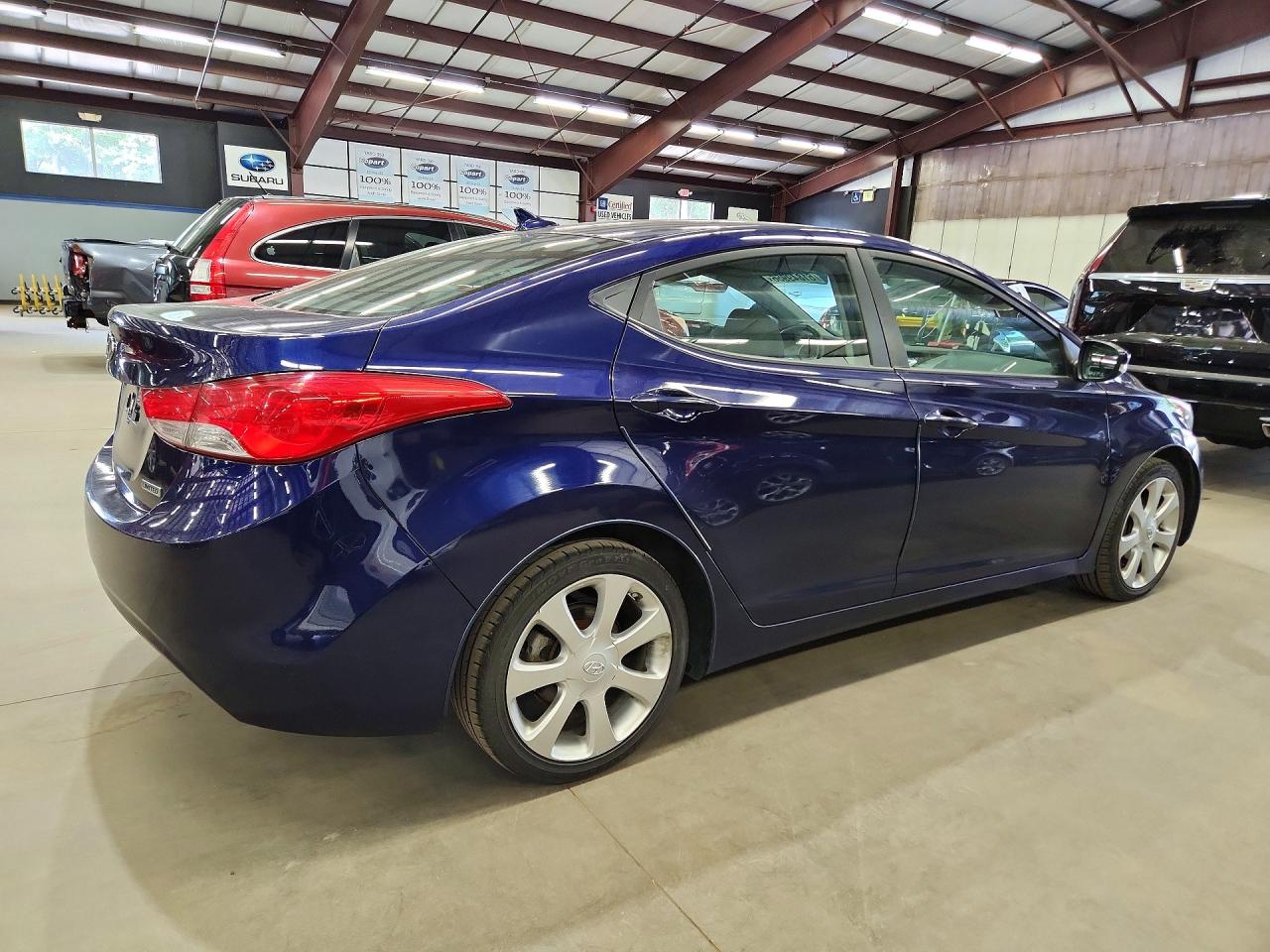 2012 HYUNDAI ELANTRA