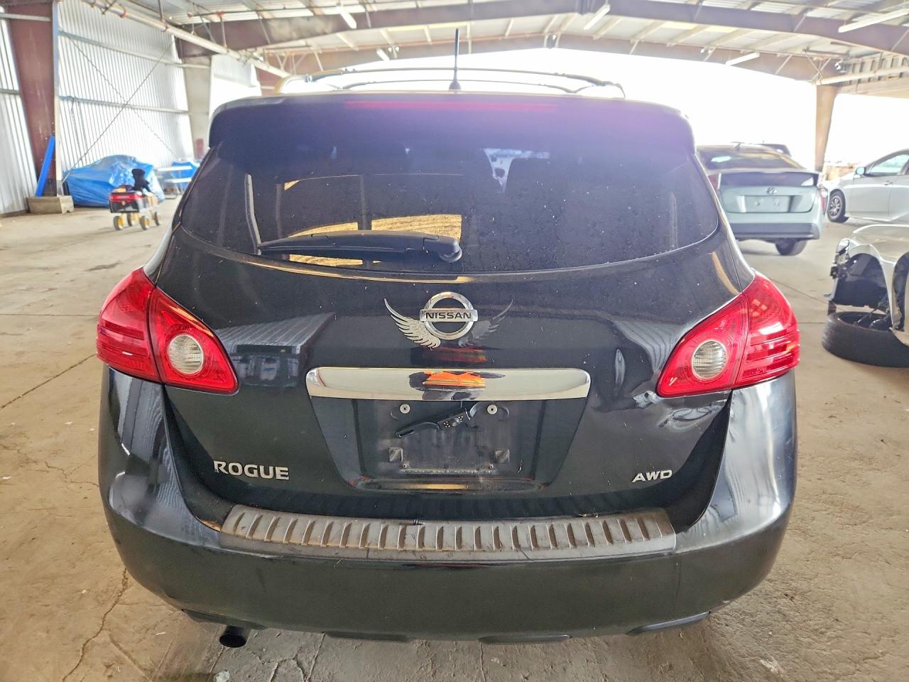 2011 NISSAN ROGUE