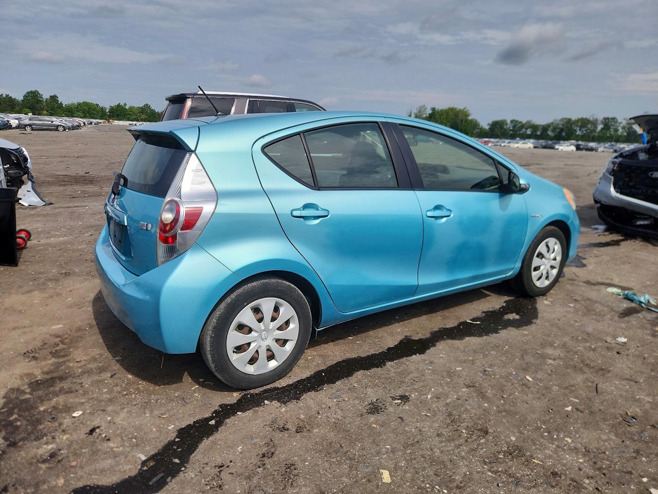 2013 TOYOTA PRIUS