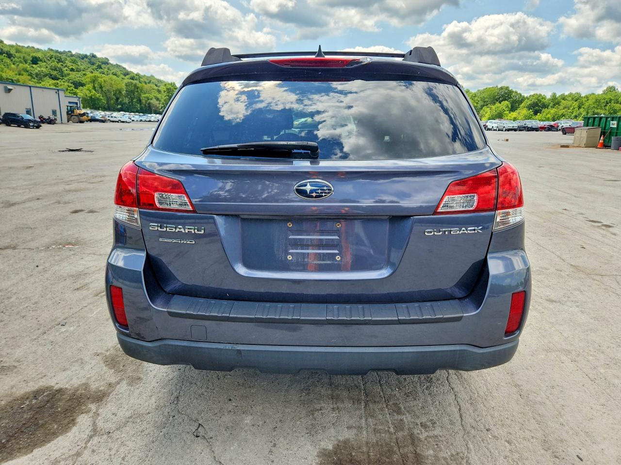 2014 SUBARU OUTBACK