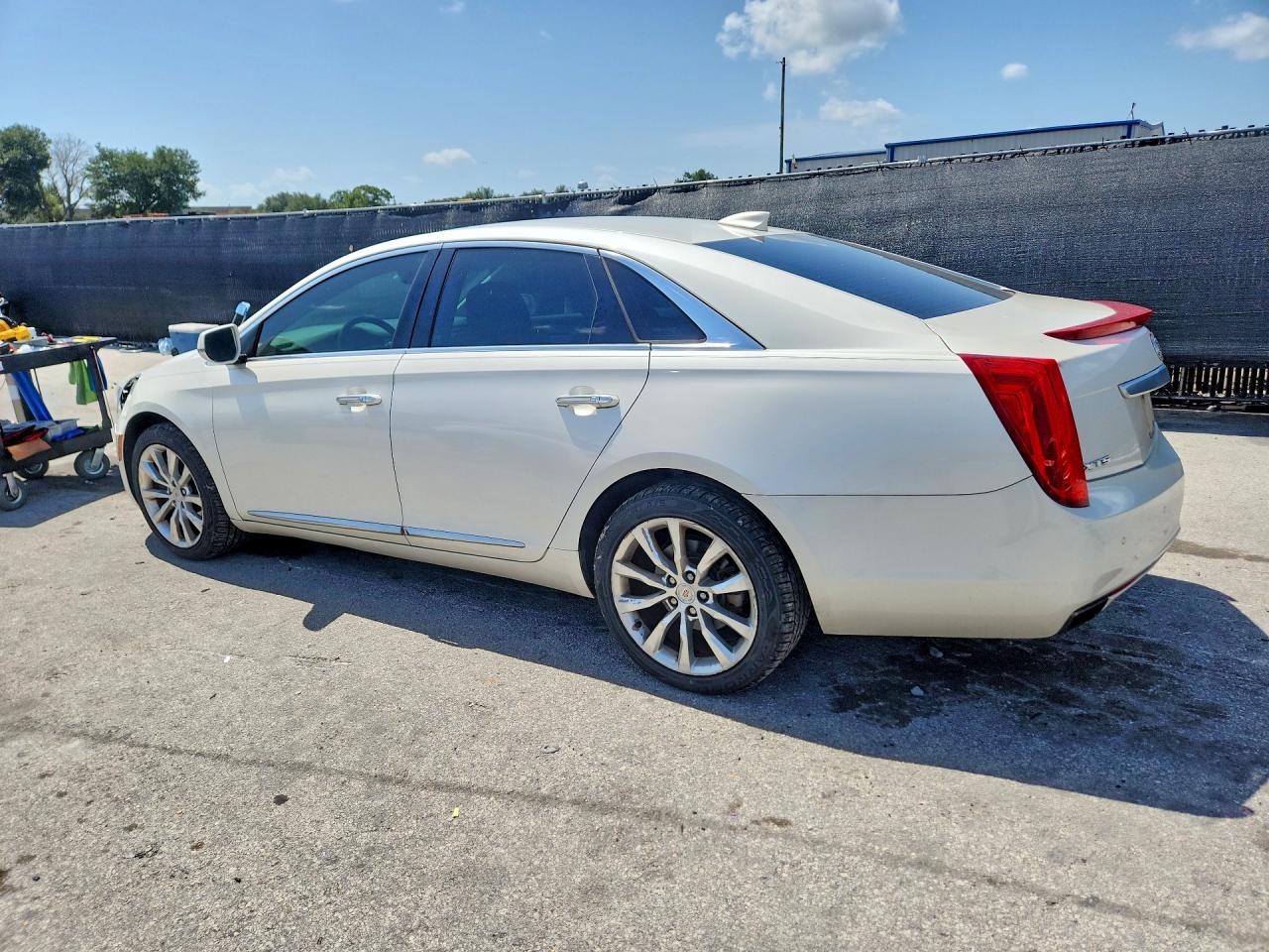2015 CADILLAC XTS