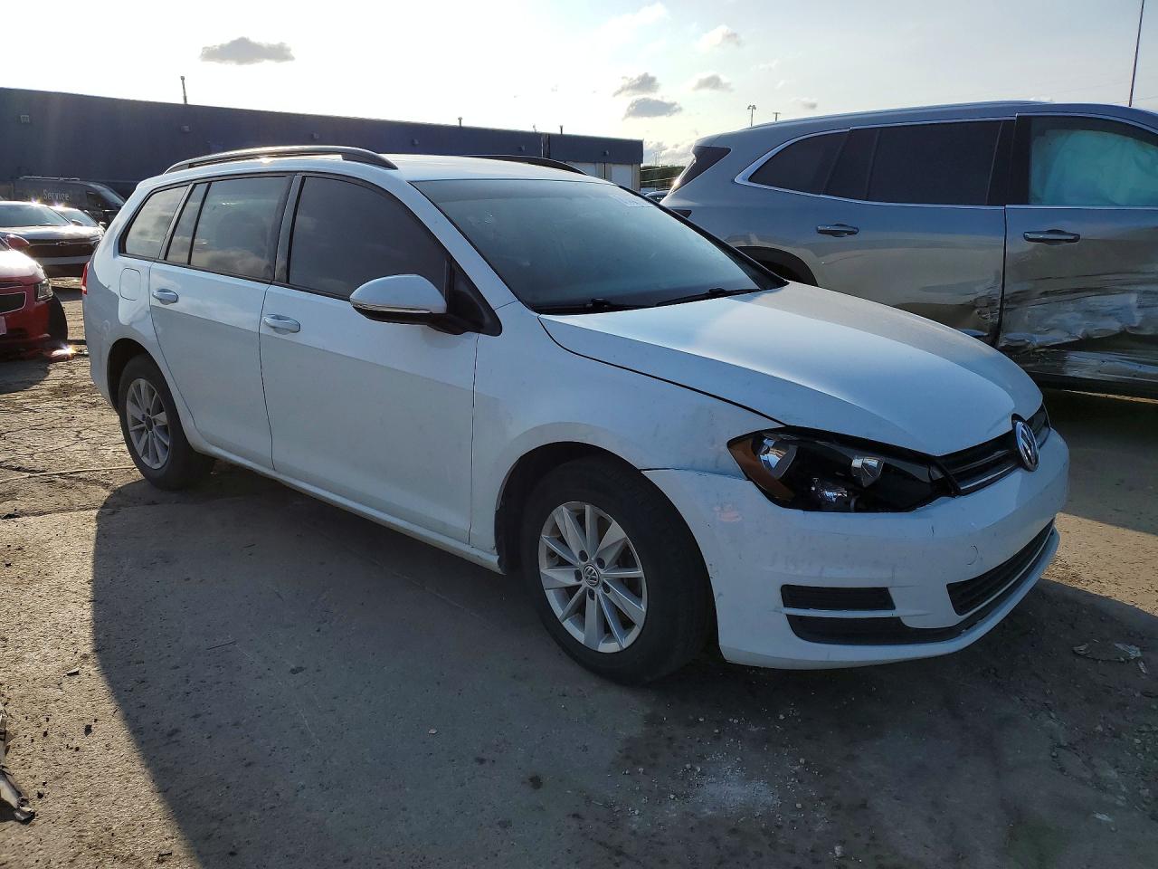 2017 VOLKSWAGEN GOLF