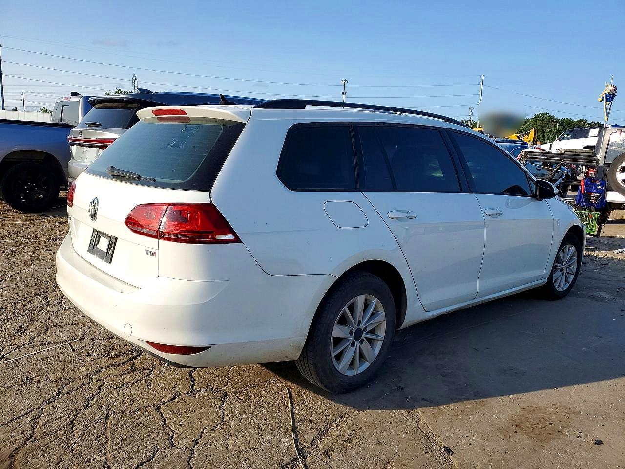 2017 VOLKSWAGEN GOLF