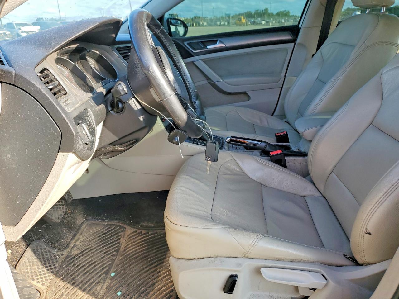 2017 VOLKSWAGEN GOLF