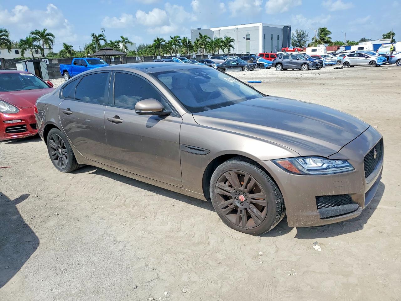 2017 JAGUAR XF