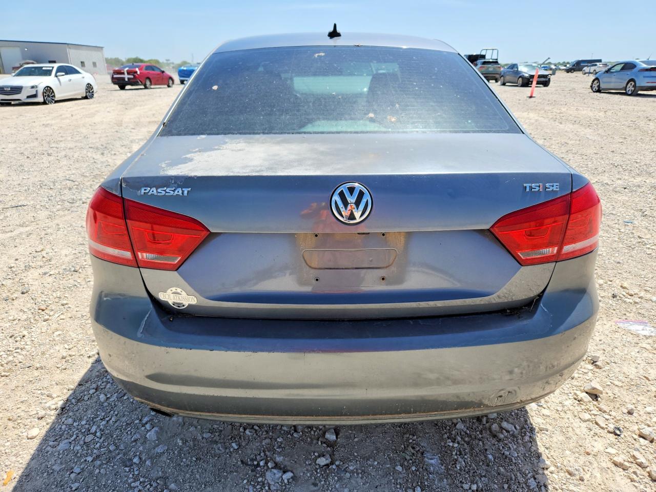 2014 VOLKSWAGEN PASSAT