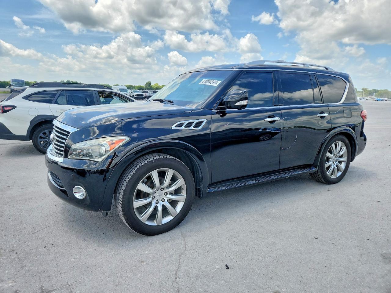 2012 INFINITI QX56