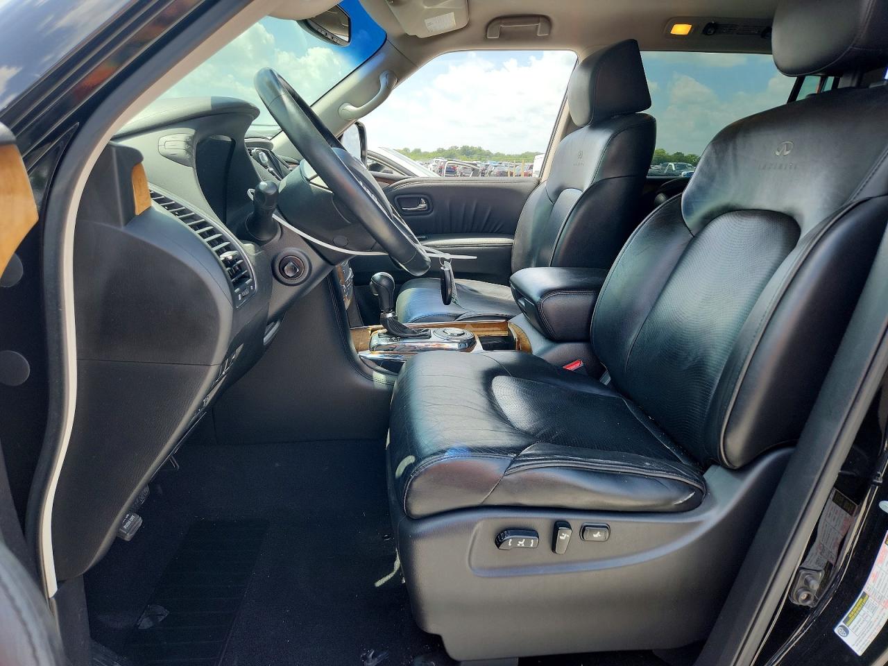 2012 INFINITI QX56