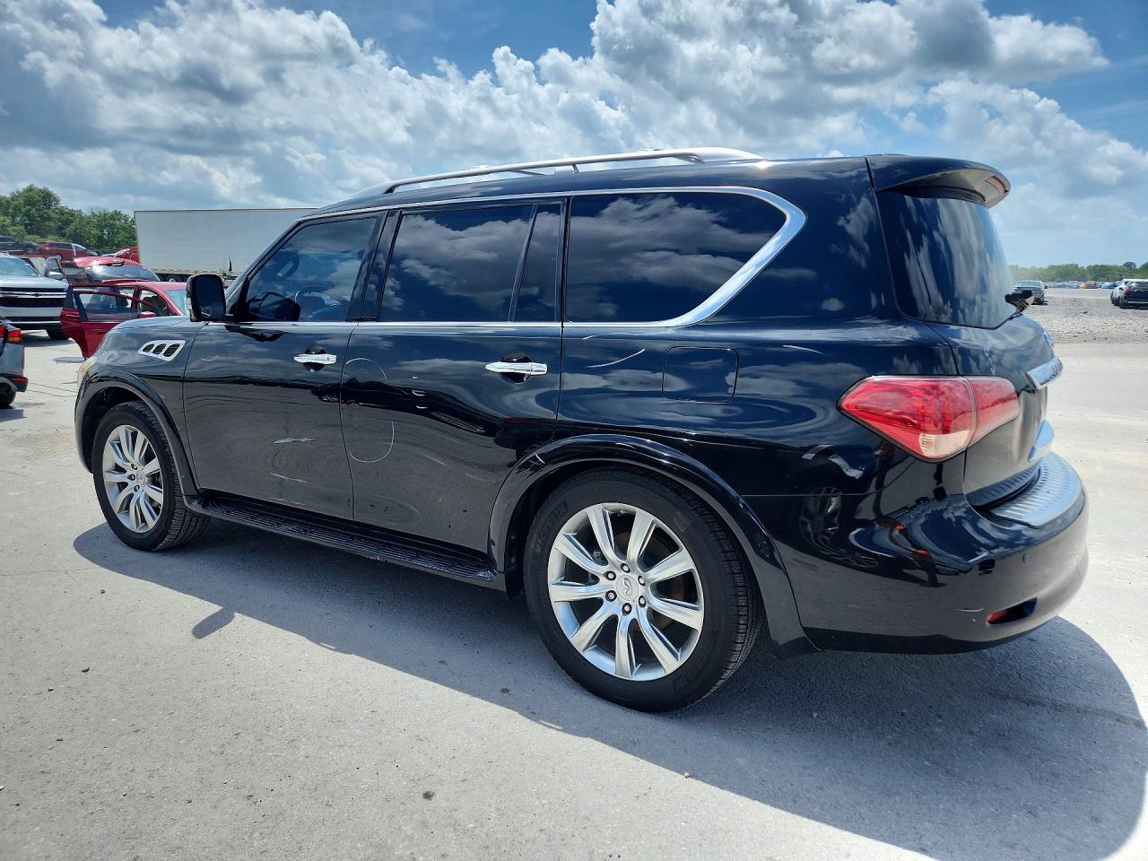 2012 INFINITI QX56