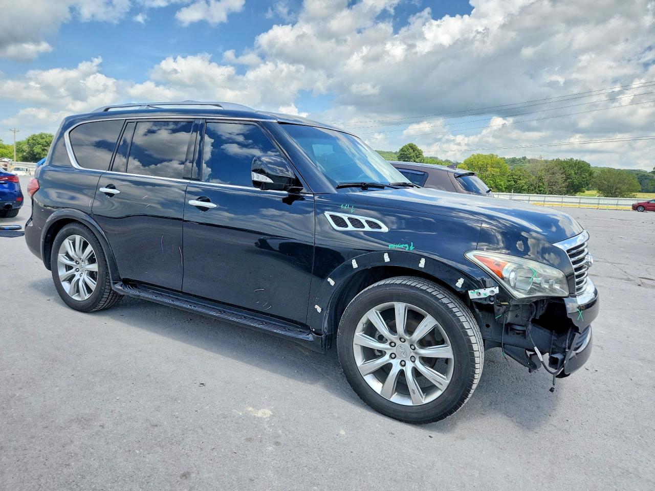 2012 INFINITI QX56