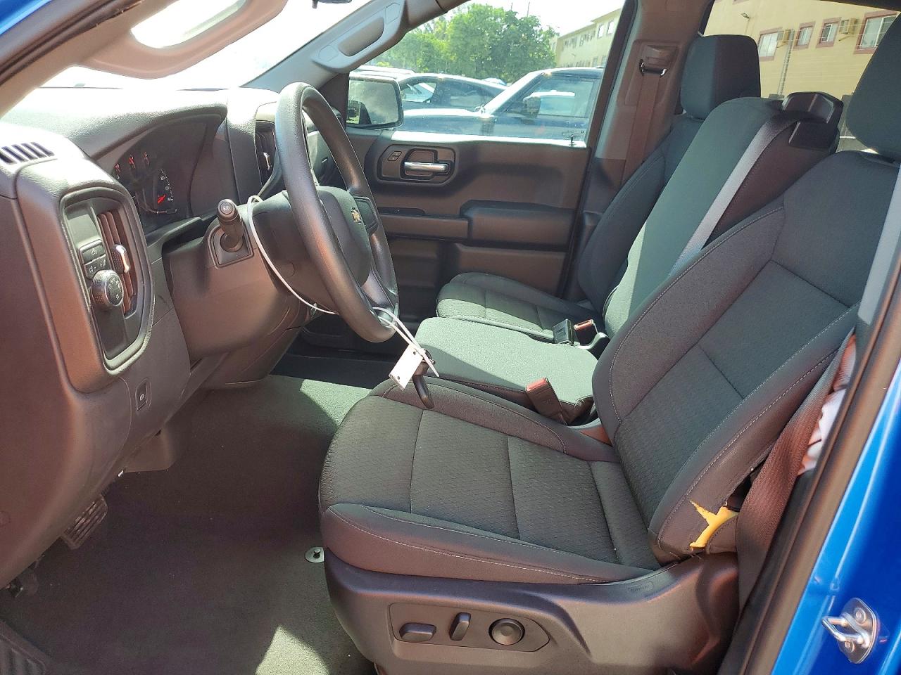 2025 CHEVROLET SILVERADO