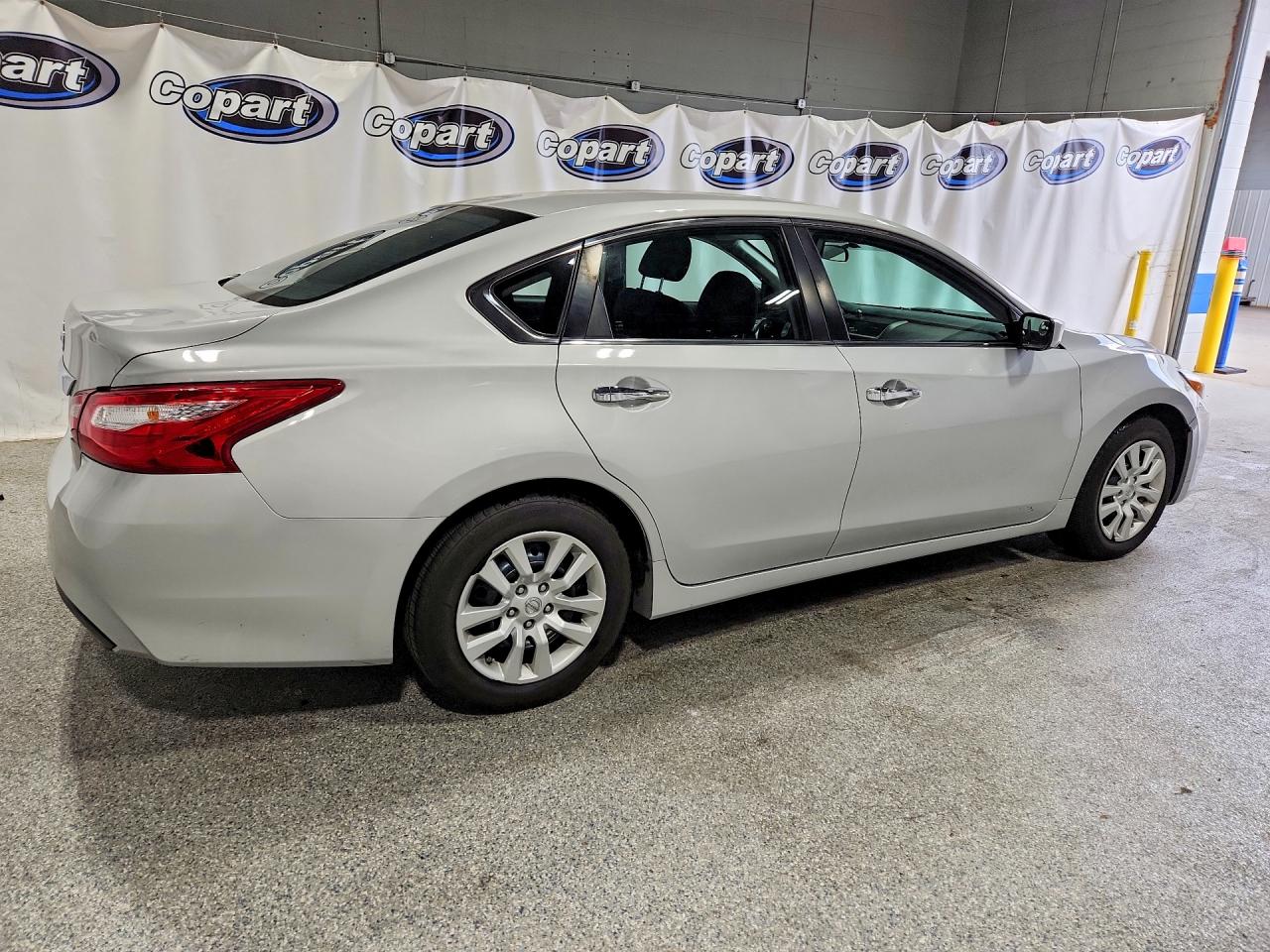 2017 NISSAN ALTIMA