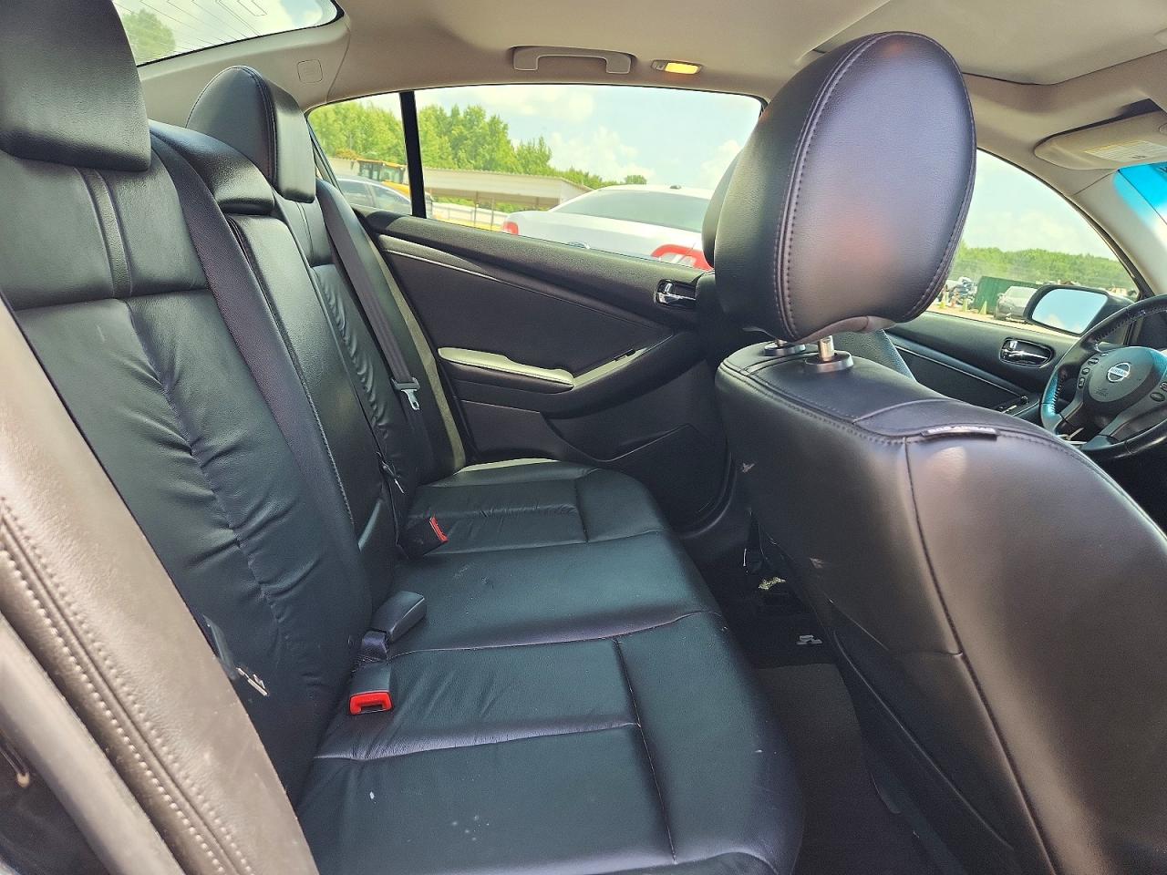 2012 NISSAN ALTIMA