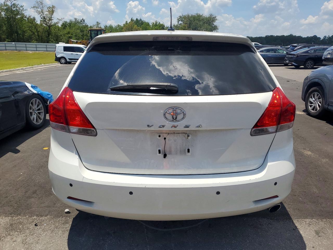 2010 TOYOTA VENZA