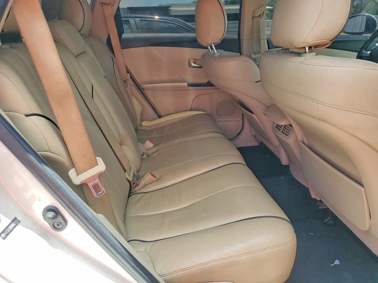 2010 TOYOTA VENZA
